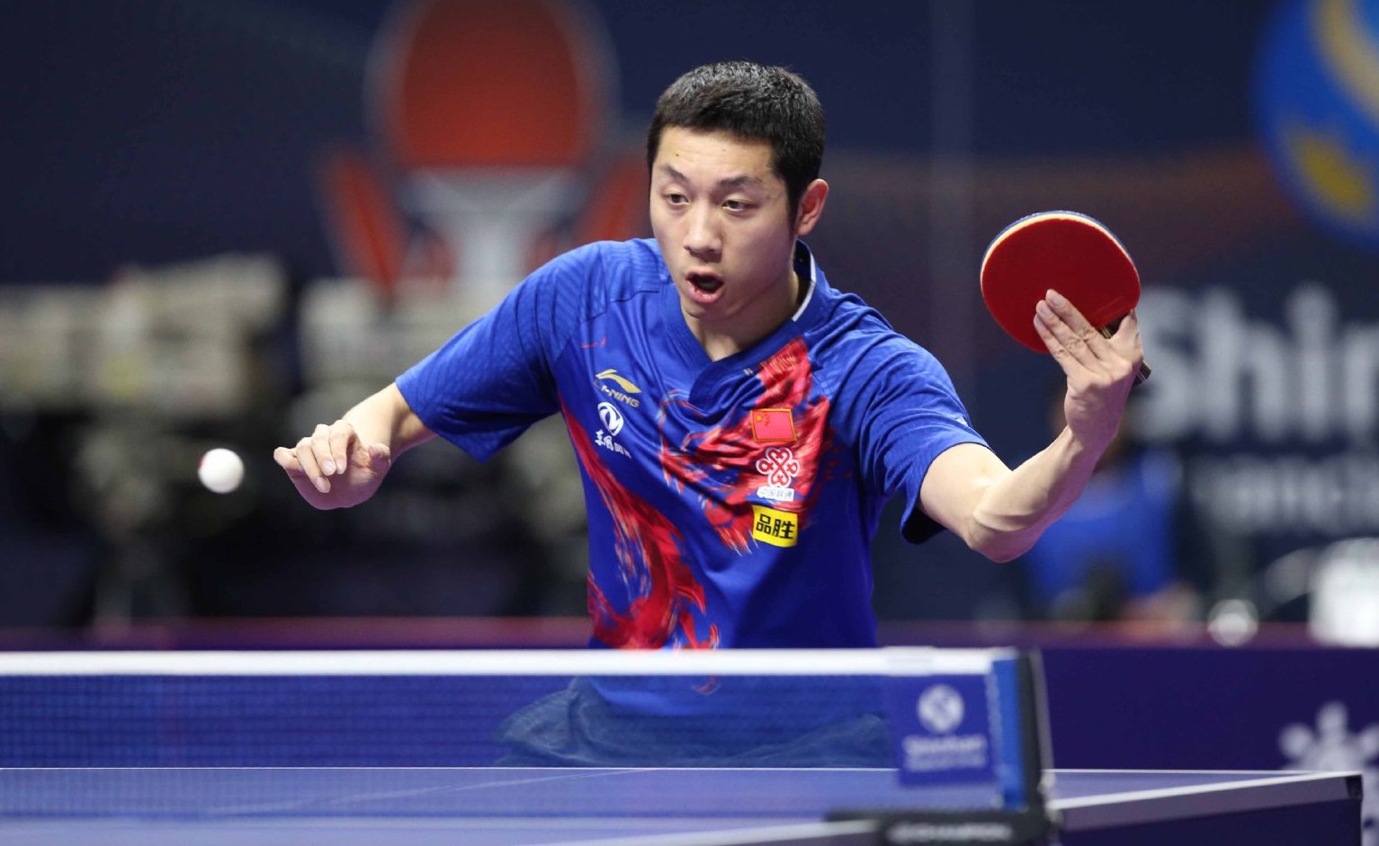 众为之振奋 众为之振奋