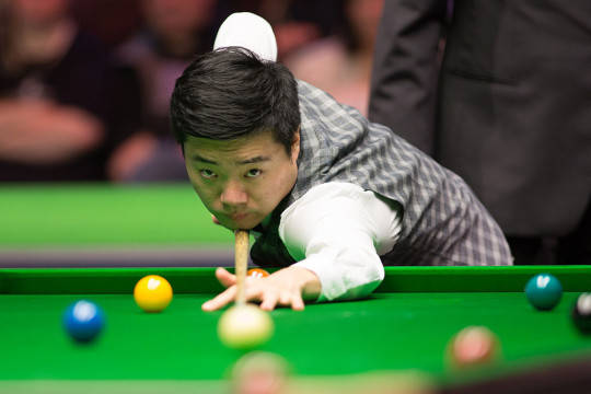 关工作人员 关工作人员